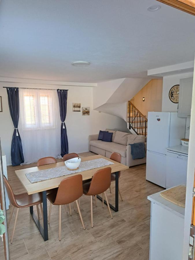נובליה Villa Venkin Dvor מראה חיצוני תמונה